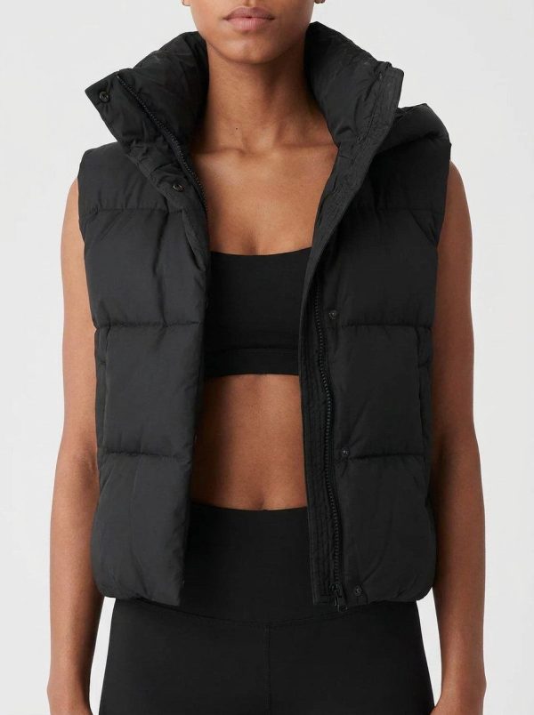 910f-cover-1.jpg Stand Collar Hooded Puffer Vest 910f